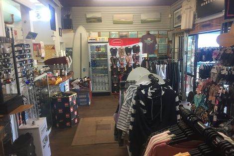 Photo of property in 102 Tasman Street, Opunake, 4616