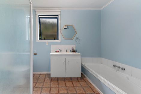 Photo of property in 8 Russell Crescent, Western Heights, Rotorua, 3015