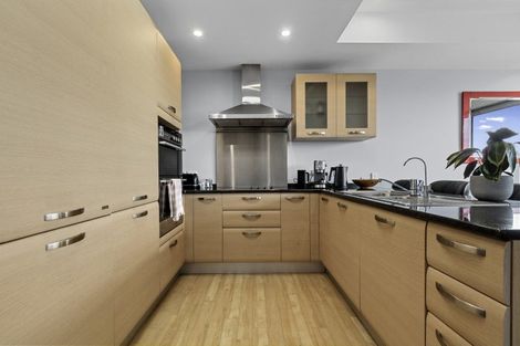 Photo of property in Customhouse Apartments, 314j Maunganui Road, Mount Maunganui, 3116