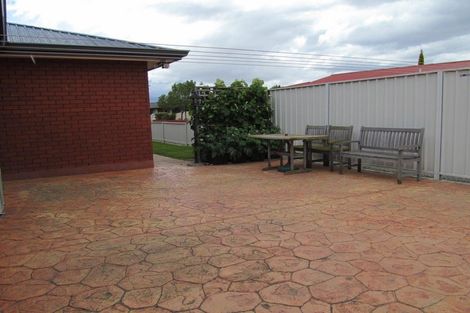 Photo of property in 4 Mayfair Grove, Alexandra, 9320