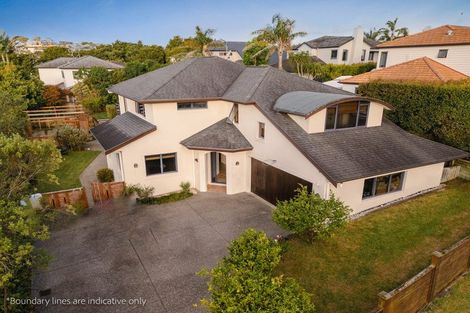Photo of property in 81 Mt Lebanon Crescent, The Gardens, Auckland, 2105