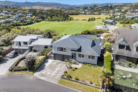 Photo of property in 7 James Cook Drive, Whitby, Porirua, 5024