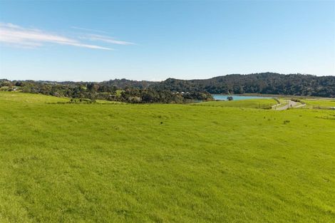 Photo of property in 11 Te Pae Okura Drive, Okura, 0792