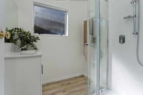 Photo of property in 2/31 Lake Road, Devonport, Auckland, 0624