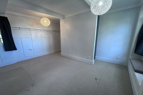 Photo of property in 145 Kelburn Parade, Kelburn, Wellington, 6012