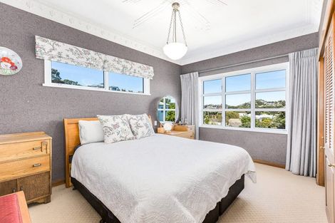 Photo of property in 33a Nevay Road, Miramar, Wellington, 6022