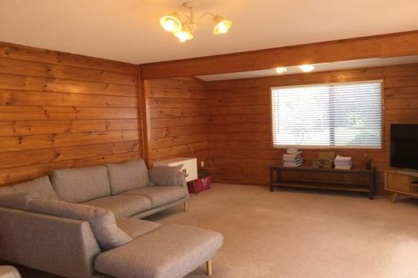 Photo of property in 69 Nigel Road, Browns Bay, Auckland, 0630