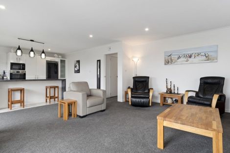 Photo of property in 10 Vista Close, Omokoroa, 3114