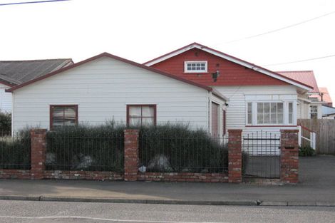 Photo of property in 123 Rongotai Road, Kilbirnie, Wellington, 6022