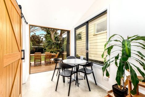 Photo of property in 104 Britomart Street, Berhampore, Wellington, 6023
