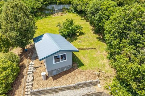 Photo of property in 27 Kotare Street, Waikanae, 5036