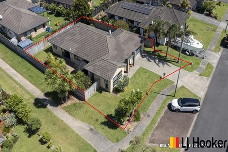 Photo of property in 29 Girvan Terrace, Wattle Downs, Auckland, 2103