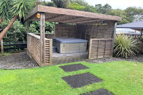 Photo of property in 5 Maple Crescent, Whalers Gate, New Plymouth, 4310