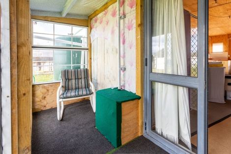 Photo of property in 1 Richardson Street, Woodville, 4920