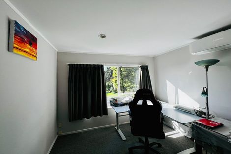 Photo of property in 2/3 Frost Road, Mount Roskill, Auckland, 1041