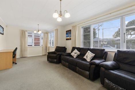 Photo of property in 28 Pilcher Crescent, Naenae, Lower Hutt, 5011