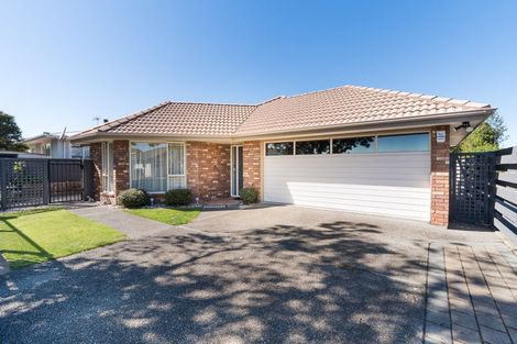 Photo of property in 12/358 College Street, West End, Palmerston North, 4410