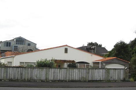 Photo of property in 32 Birdwood Avenue, Moturoa, New Plymouth, 4310