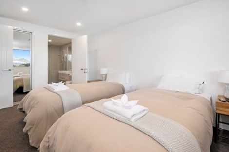 Photo of property in 10 Highlands Close, Queenstown, 9300