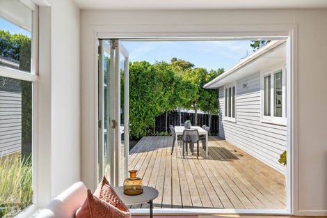 Photo of property in 34c Toru Street, Te Atatu Peninsula, Auckland, 0610