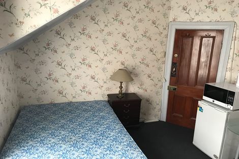 Photo of property in 12 Sutherland Street, Dunedin Central, Dunedin, 9016