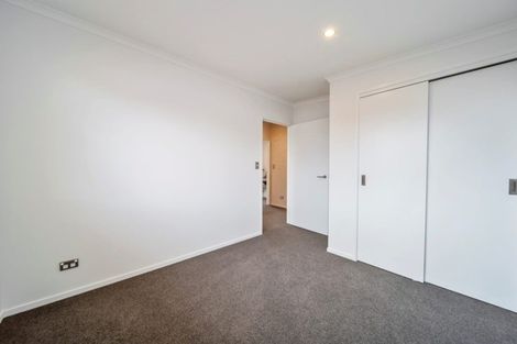 Photo of property in 28b Bayly Road, Moturoa, New Plymouth, 4310