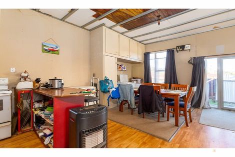 Photo of property in 1 Clifton Terrace, West End, Timaru, 7910