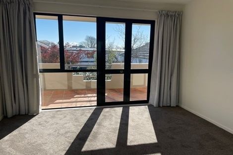 Photo of property in 4/21 Hewitts Road, Merivale, Christchurch, 8014