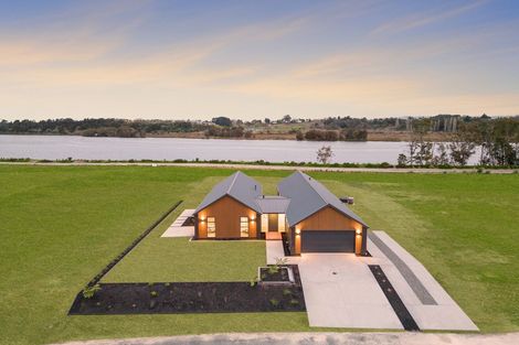 Photo of property in 16 Te Ara O Tahataharoa, Te Puna, Tauranga, 3176