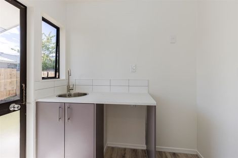 Photo of property in 22b Sandleigh Road, Hamilton Lake, Hamilton, 3204