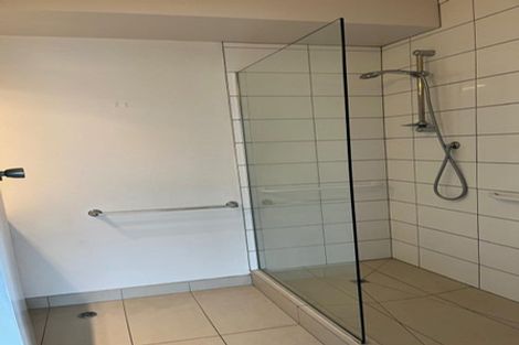 Photo of property in Jerningham Apartments, 20 Oriental Terrace, Oriental Bay, Wellington, 6011