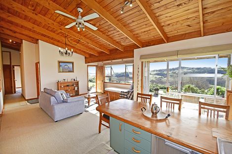 Photo of property in 32 Waterview Crescent, Kaiwaka, 0573