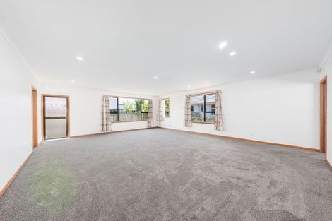 Photo of property in 122 Yaldhurst Road, Sockburn, Christchurch, 8042