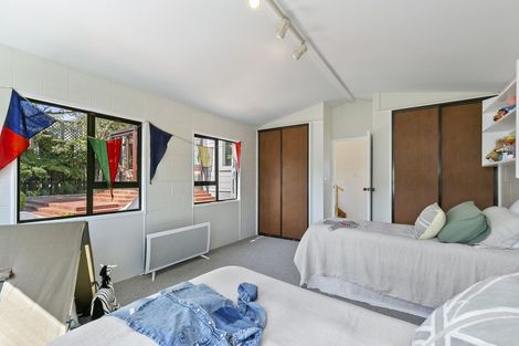 Photo of property in 198 Karori Road, Karori, Wellington, 6012