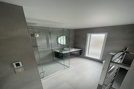 Photo of property in 87 Grant Road, Thorndon, Wellington, 6011