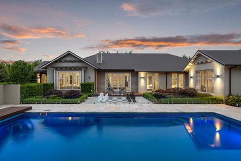 Photo of property in 7 Westall Lane, Avonhead, Christchurch, 8042