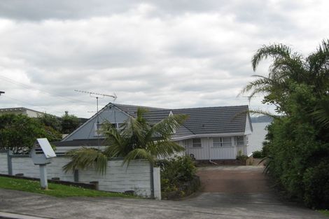 Photo of property in 56 Tindalls Bay Road, Tindalls Beach, Whangaparaoa, 0930