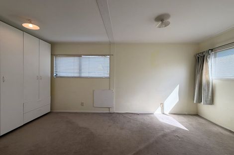 Photo of property in 33 Hutchinsons Road, Bucklands Beach, Auckland, 2014