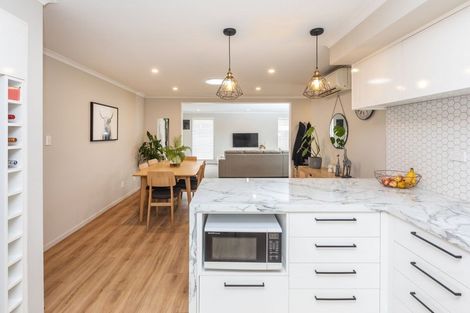 Photo of property in 265 Queenspark Drive, Parklands, Christchurch, 8083