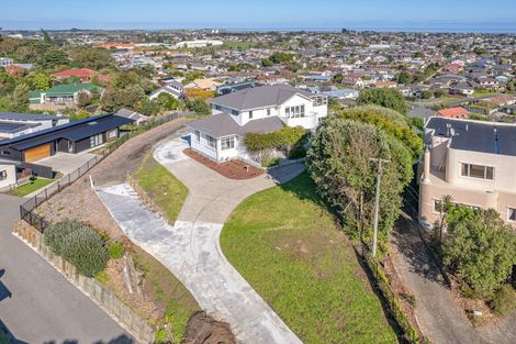 Photo of property in 14 Rawhiti Place, Saint Johns Hill, Whanganui, 4501