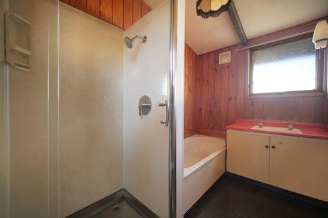 Photo of property in 106 Woodglen Road, Glen Eden, Auckland, 0602