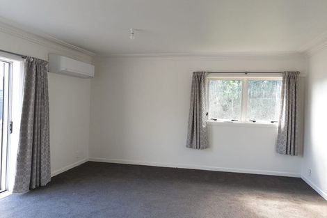 Photo of property in 5 Christmas Road, Manurewa, Auckland, 2102