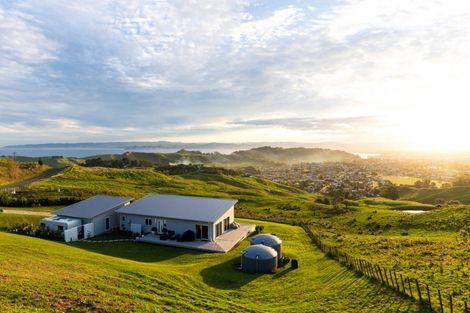 Photo of property in 225 Wheatstone Road, Wainui, Gisborne, 4073