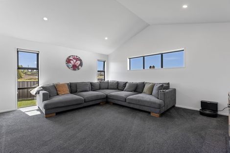 Photo of property in 46 Constitution Avenue, Milton, 9220