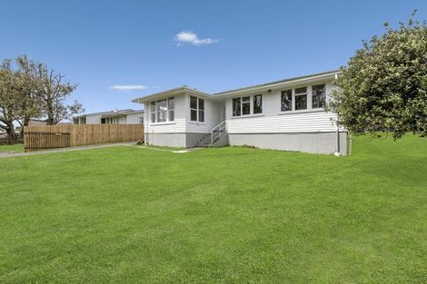 Photo of property in 56 Kemble Close, Mangere, Auckland, 2022