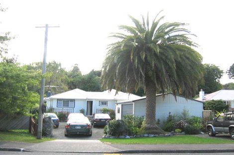 Photo of property in 13 Moeraki Road, Maoribank, Upper Hutt, 5018