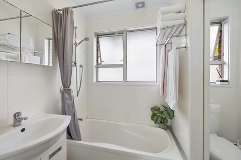 Photo of property in 2/31 Findlay Street, Moturoa, New Plymouth, 4310