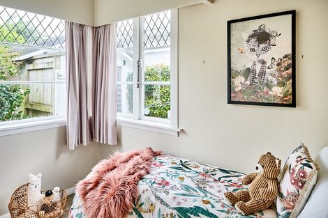 Photo of property in 246 Muritai Road, Eastbourne, Lower Hutt, 5013