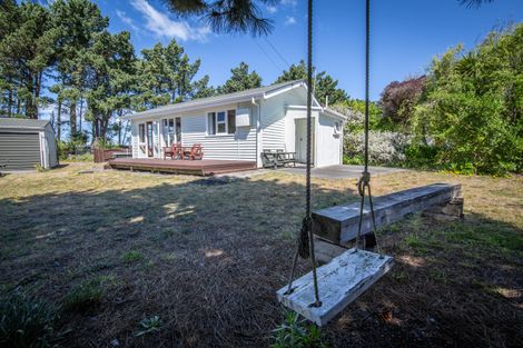 Photo of property in 39 Chamberlain Avenue, Amberley, 7481