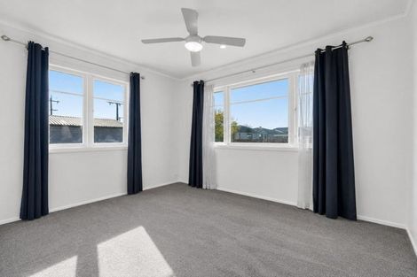 Photo of property in 2 Michael Avenue, Dinsdale, Hamilton, 3204